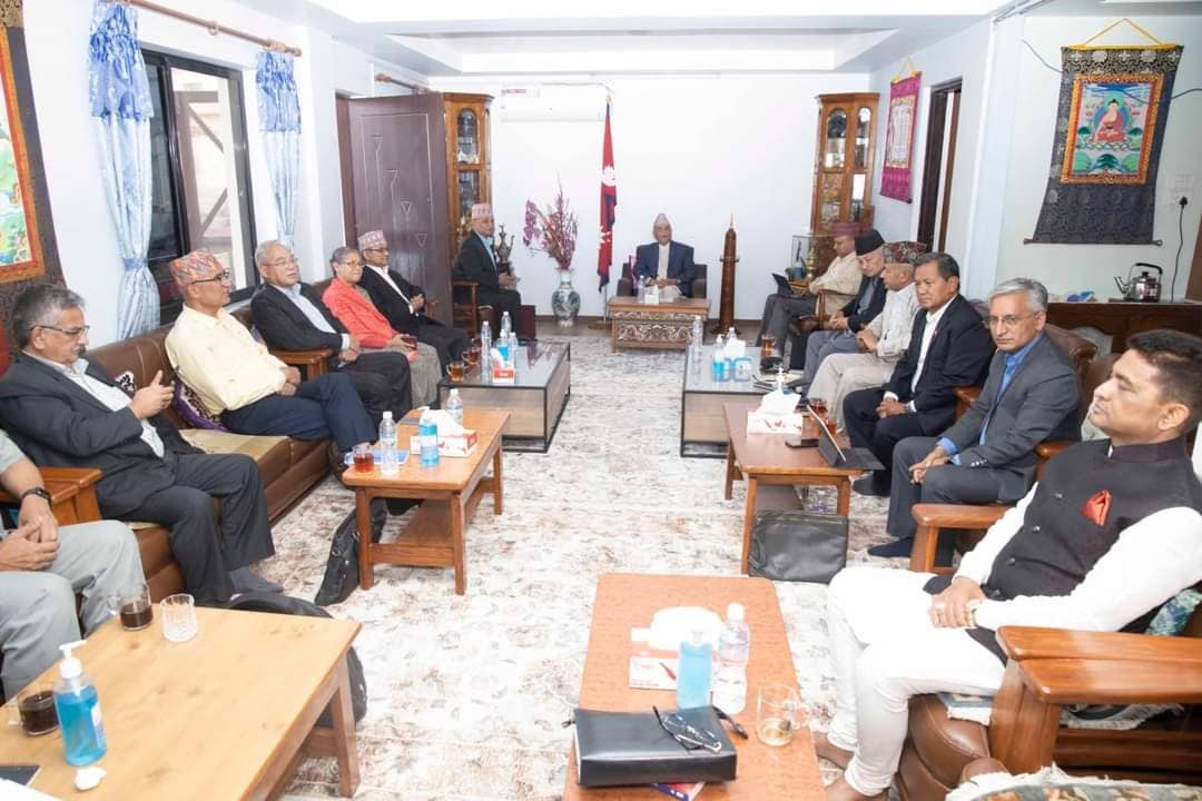 एमाले सचिवालय : पाँच महानगर र ९ उपमहानगरमा उमेद्वारको टुंगो लाग्यो 