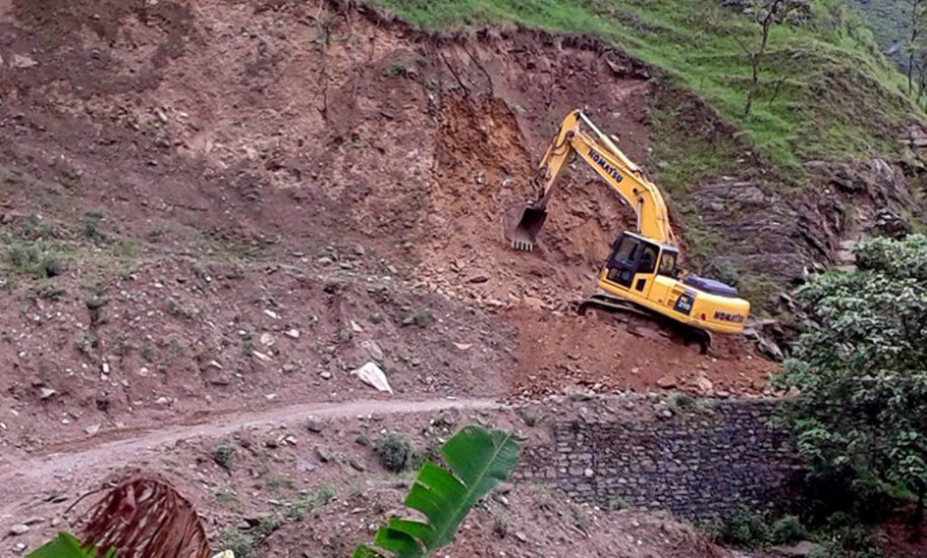 डोजरे विकास : सुके कुवा, हराए झरना