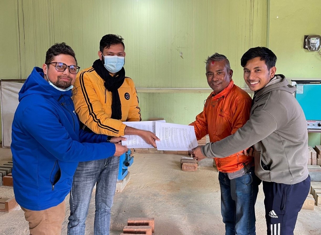 वातावरणमैत्री ईट्टा उत्पादन गर्न इन्नोसिएसआर जे.बी.इ र ब्रिक्स नेपालबीच सम्झौता 