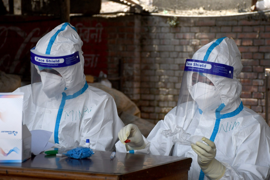 कोरोना नियन्त्रणमा खटिने स्वास्थ्यकर्मीदेखि नागरिकलाई राष्ट्रपतिद्धारा धन्यवाद 