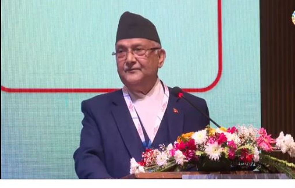 बिजनेश समिट : देशलाई बर्बादी हुनबाटबाट रोक लगाउन सबै स्टेक होल्डर एक भएर लाग्नुपर्छ-केपी ओली