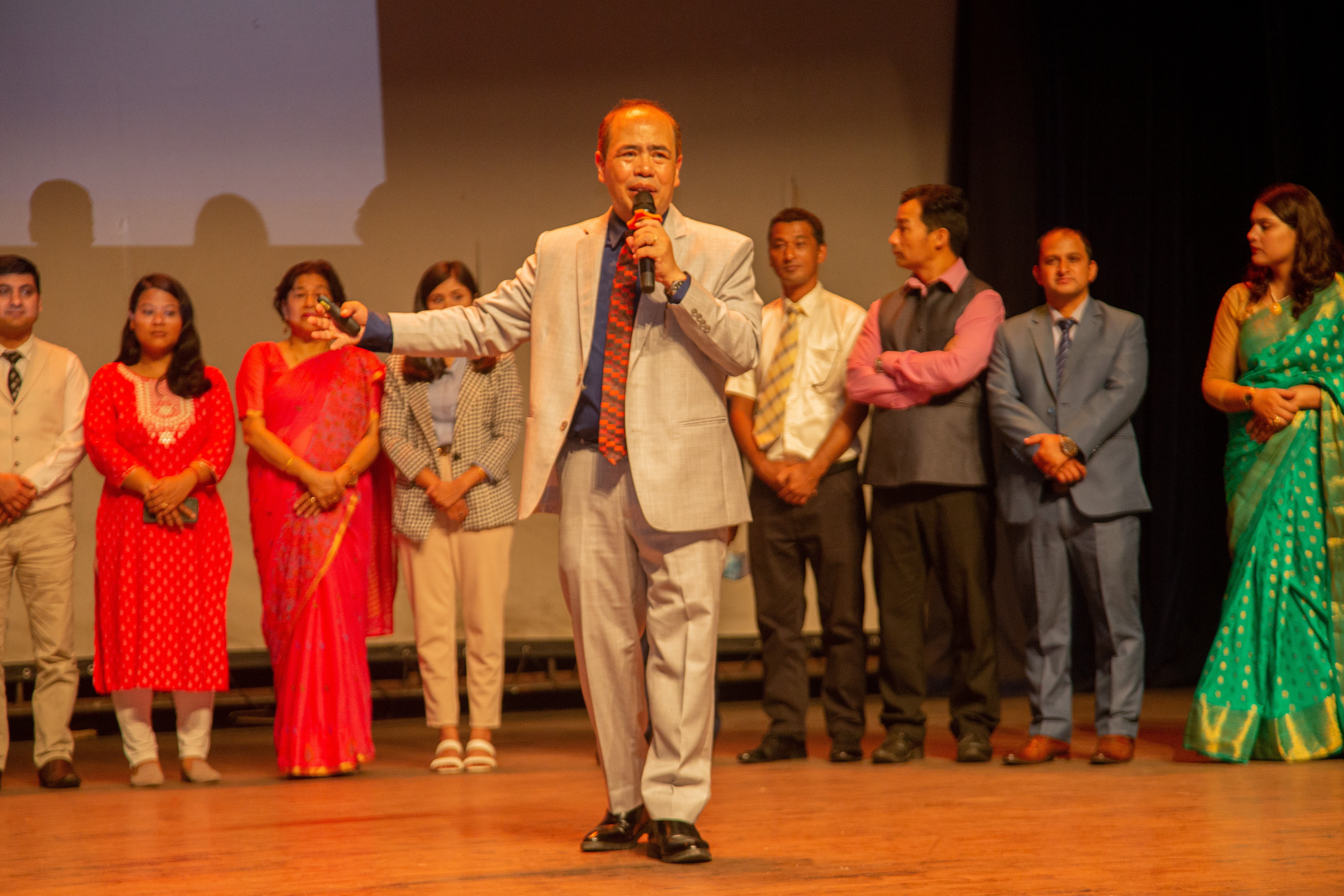 समृद्धि स्कुलको अभिमुखीकरण कार्यक्रम सम्पन्न, उत्कृष्ट विद्यार्थी तथा खेलाडीलाई सम्मान