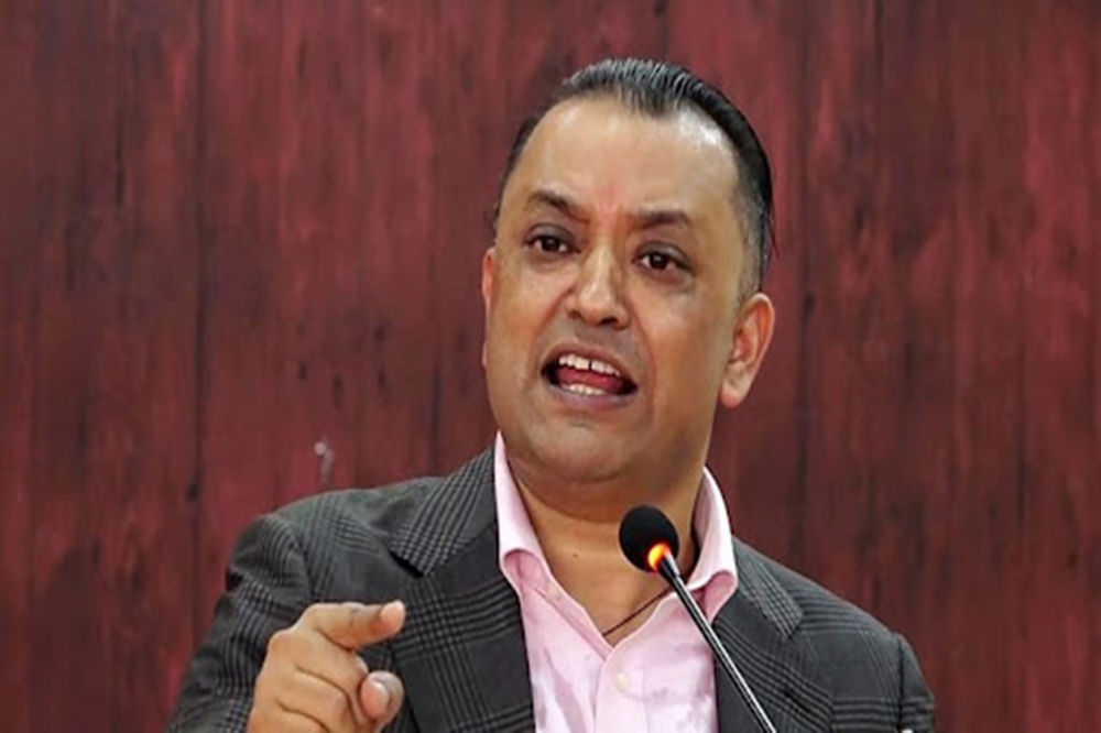 अर्थतन्त्र संकटमा भएकोले आयात रोक्न जरुरीः   गगन थापा