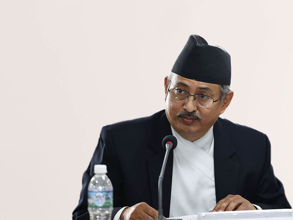 शरणार्थी प्रकरणमा समातिएका पूर्वगृहमन्त्री खाँणलाई तीन दिन हिरासतमा राख्न अनुमति