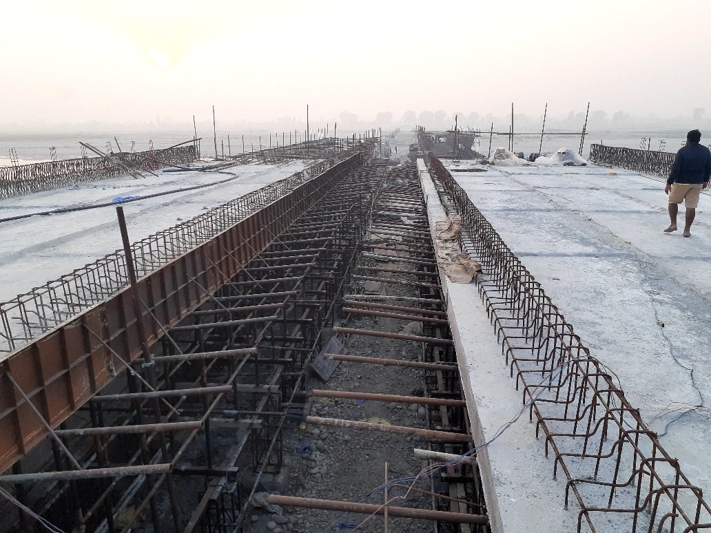 ३ अर्ब ६६ करोडको लागतमा बन्न लागेको महाकाली पुलको काम प्रभावित 