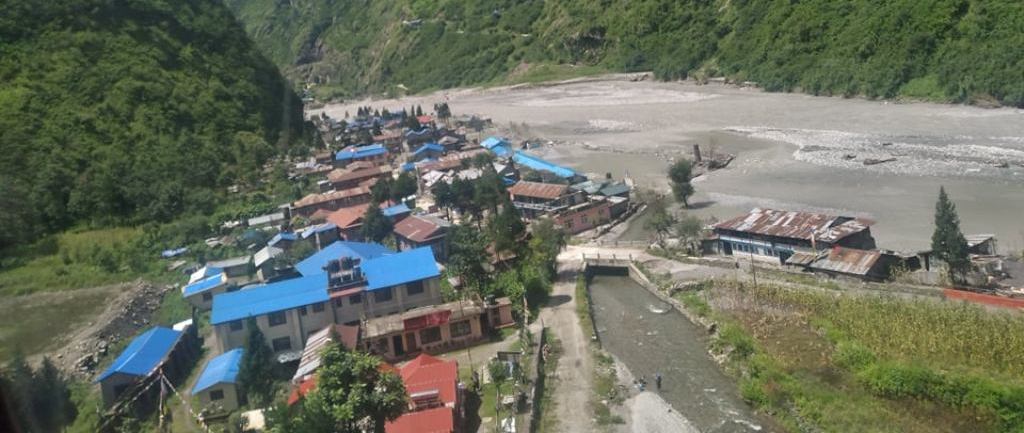  जस्तापाताका भरमा जाडो छल्दै मनाङका तालवासी 