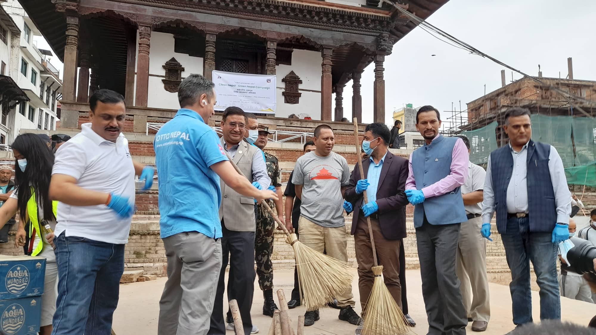 हनुमानढोका दरबार स्क्वायर क्षेत्रदेखि ठेमेलसम्म सरसफाई