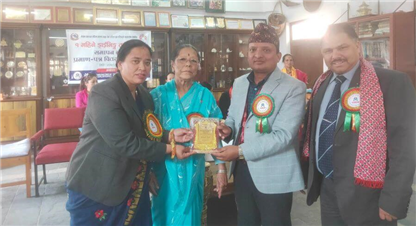 युवा परिषद्धारा महिलाहरुलाई एक महिने सवारी चालक तालिम प्रदान 