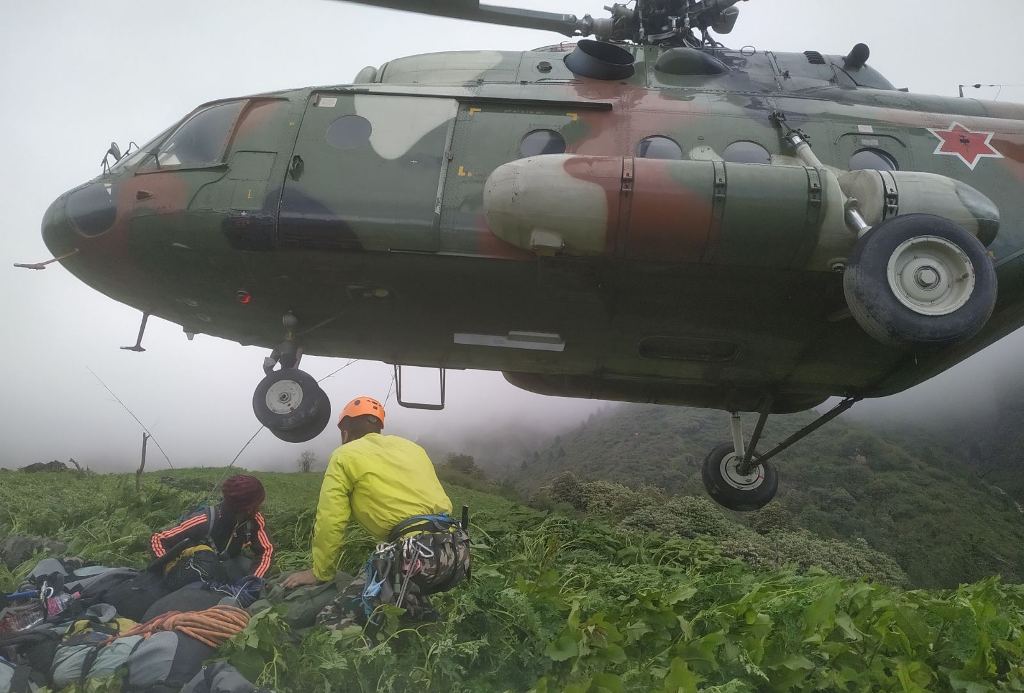 जहाज दुर्घटनामा मृत्यु भएकामध्ये १० को शव काठमाडौँ ल्याइयो,एक जनाको शव खोजी जारी