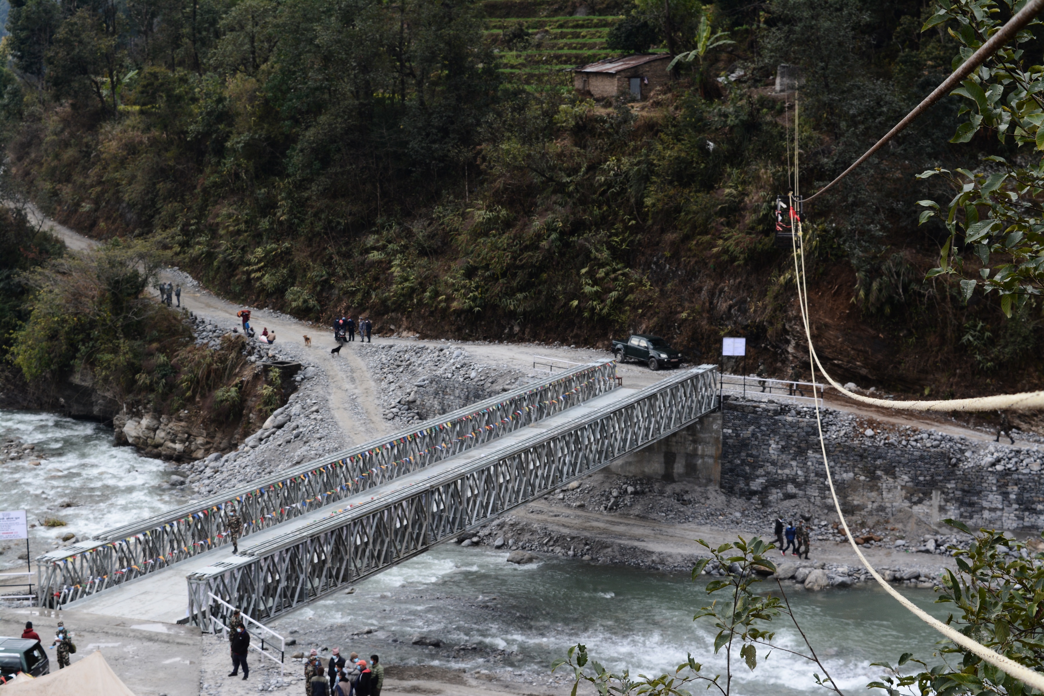  आहा ! चिटिक्कको बेलीवृज : एक करोड १५ लाखमा चार महिना मै बन्यो पुल 