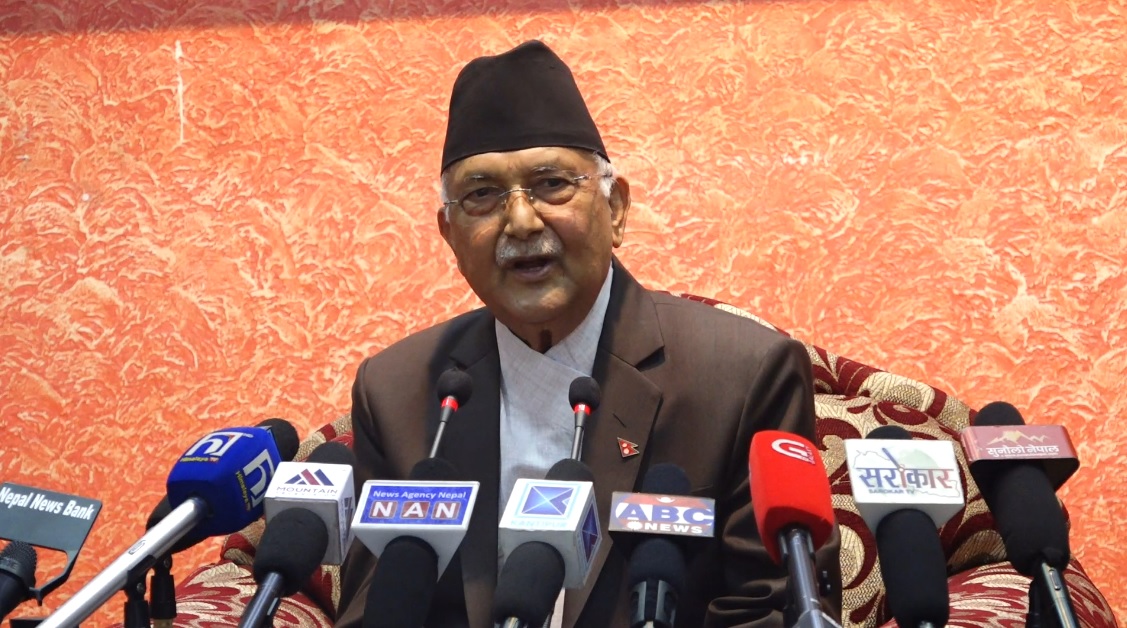 मुलुकको अर्थतन्त्रलाई सुधार गर्न खोज्दा गभर्नरलाई हटाइयोः अध्यक्ष केपी शर्मा ओली