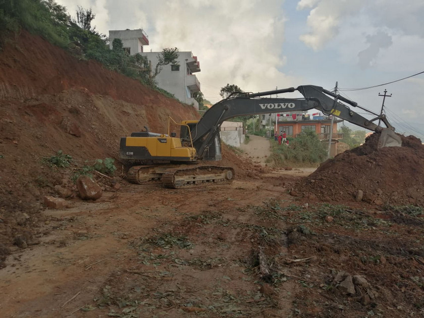 किमाथाङ्का–खाँदबारी सडकखण्ड पुनःसञ्चालनमा