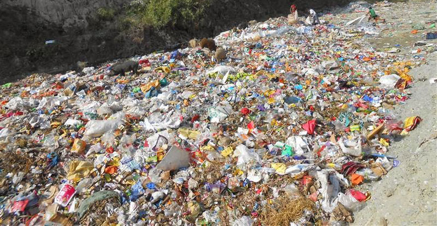 काठमाडौँ उपत्यकाको फोहर व्यवस्थान गर्न कम्तिमा १० दिन लाग्ने, आठ हजार टिप्पर फोहर व्यवस्थापन गर्नुपर्ने