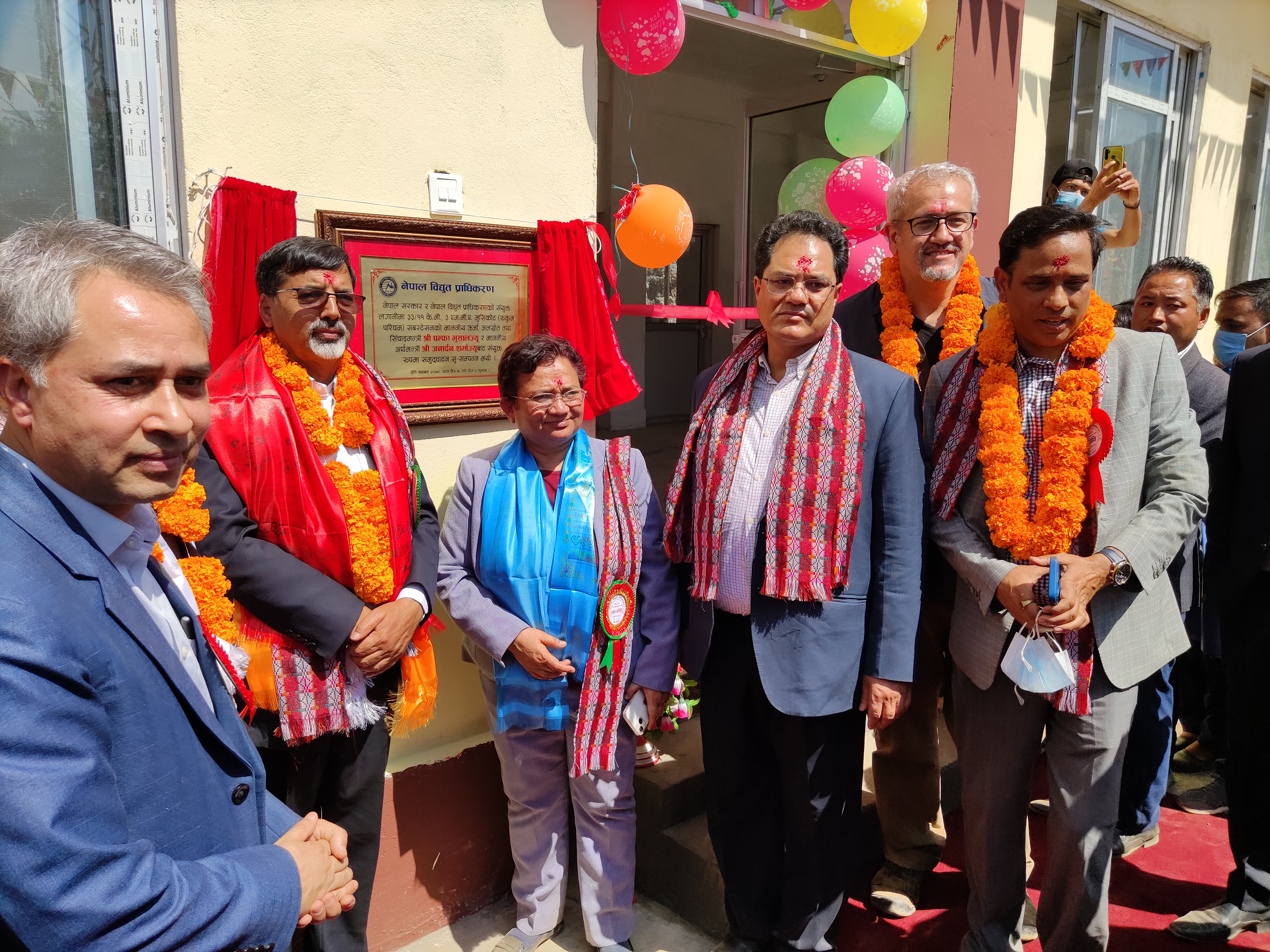 डलर तिरेर ल्याएको ग्याँसलाई विस्थापित गरि विद्युतीय चुलो प्रयोग गरौँः अर्थमन्त्री शर्मा 